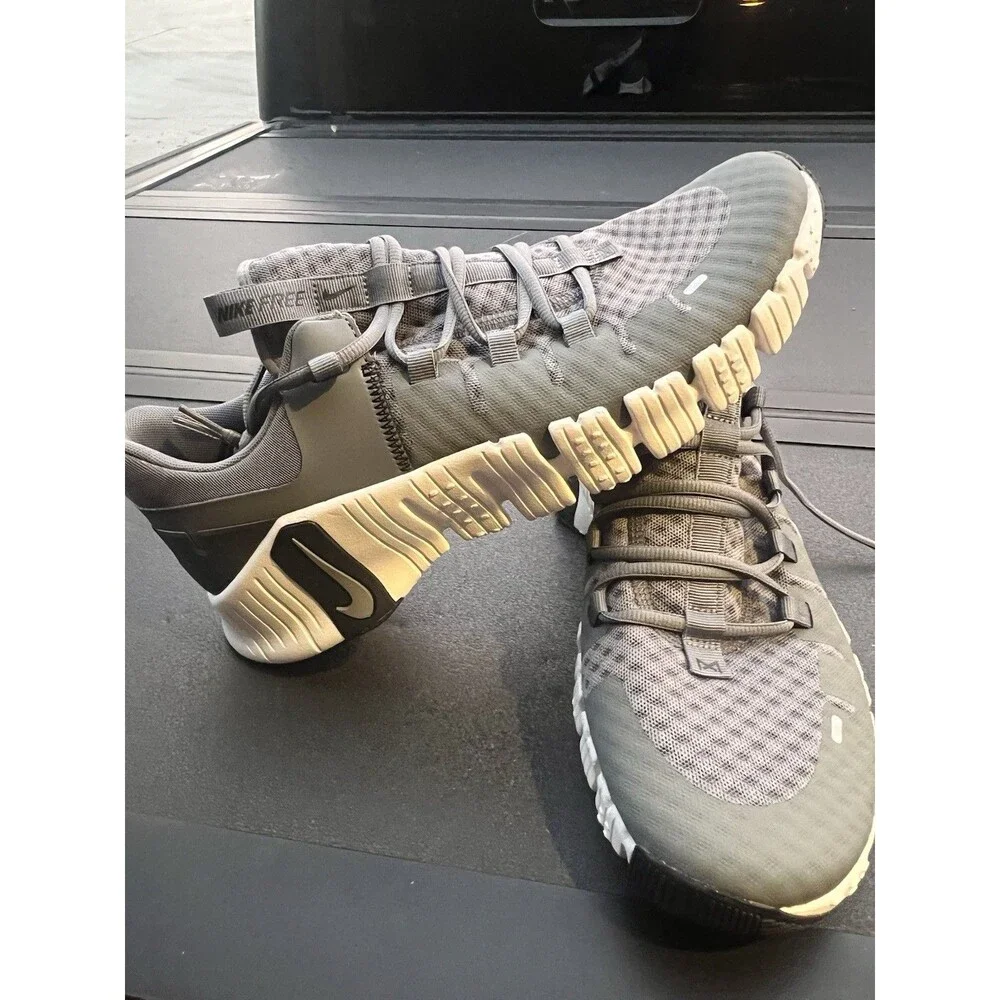 Nike Free Metcon 5 Gym Training  Shoe Smoke Grey DV3949-003 Mens Size 11.5